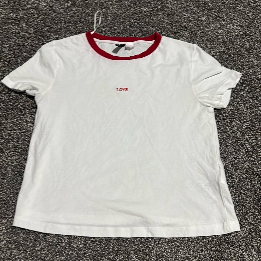 White love h&m tee